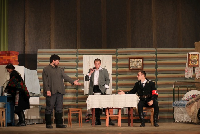В Клинцах состоится премьера спектакля «Трибунал» по пьесе А. Макаёнка