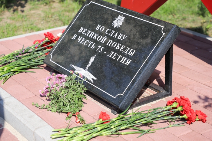 В клинцовских школах в День знаний прошел всероссийский открытый урок «Помнить – значит знать»
