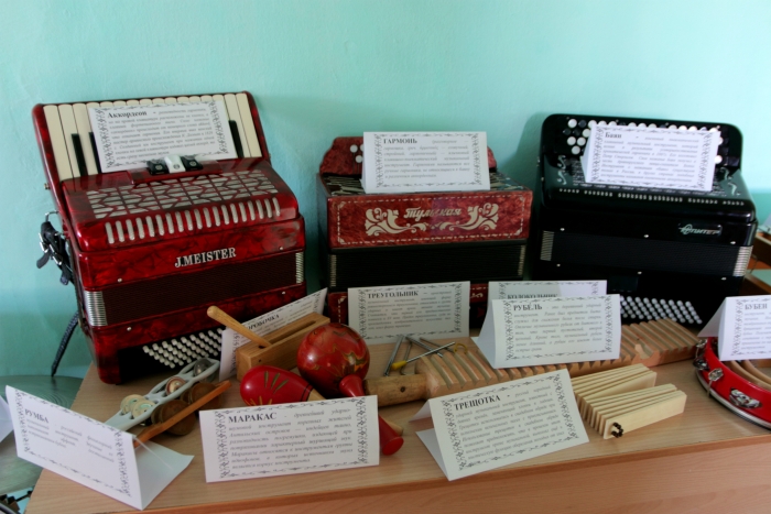 В Клинцах состоялась выставка музыкальных инструментов
