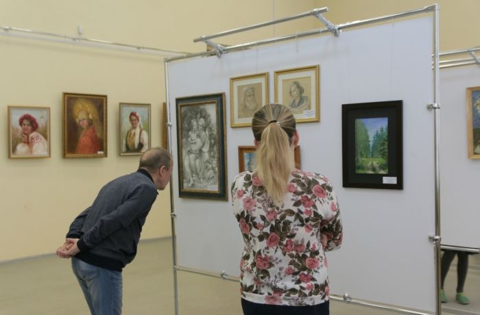 В Клинцах открылась выставка «Вдохновение»