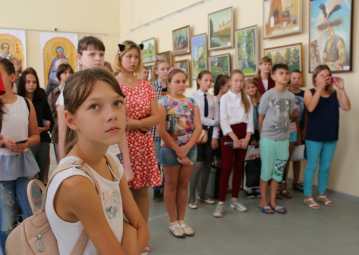 В Клинцах открылась выставка заслуженного художника России Владимира Волкова 