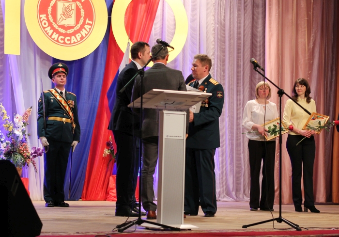 В Клинцах прошел городской вечер, посвященный 100-летию образования Клинцовского объединенного горрайвоенкомата 