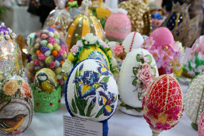 В Клинцах открылся региональный этап выставки «Пасхальное яйцо - 2019»