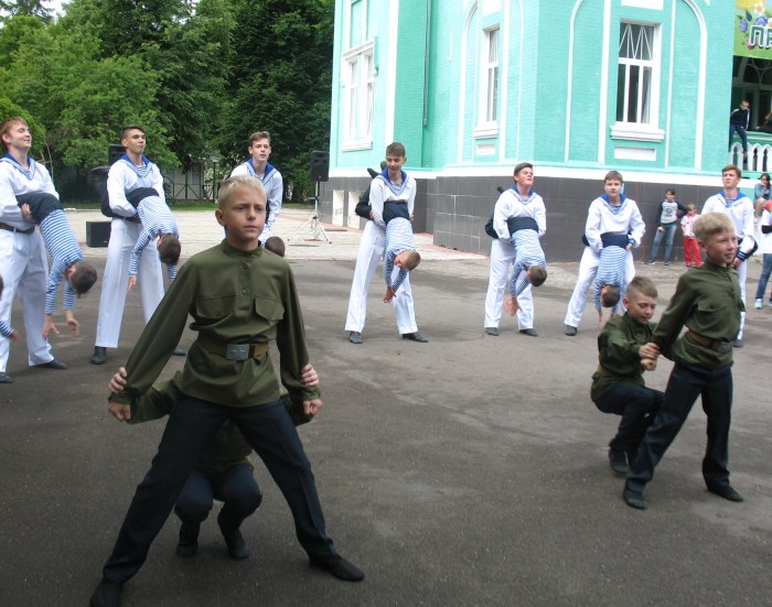 С 22 по 24 июня в городе Клинцы прошел Международный детский фестиваль «Родник славянской дружбы»