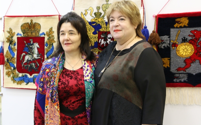 В Клинцах открылась выставка, посвященная 100-летию со дня расстрела царской семьи Романовых