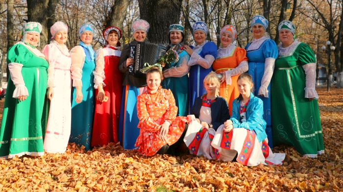 В Клинцах состоялось выступление народного фольклорного ансамбля «Весёлые девчата»