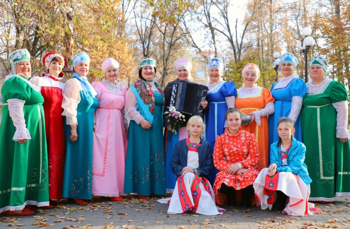 В Клинцах состоялось выступление народного фольклорного ансамбля «Весёлые девчата»