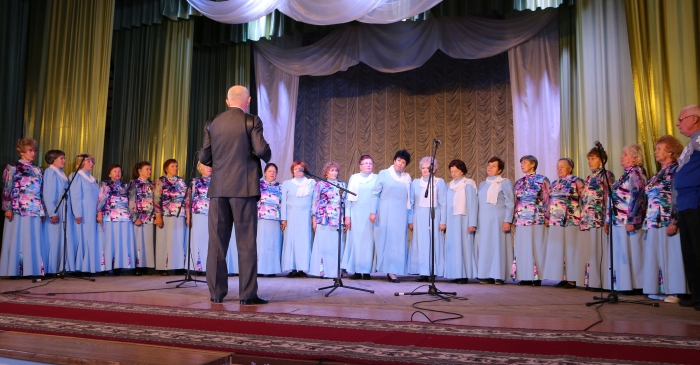 В Клинцах состоялся праздничный концерт, посвященный 30-летию народного хора «Ветеран»