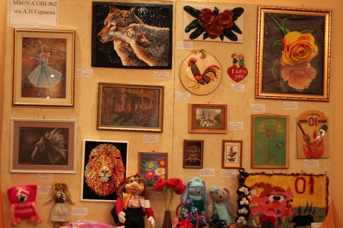 В городе Клинцы открылась выставка декоративно-прикладного творчества