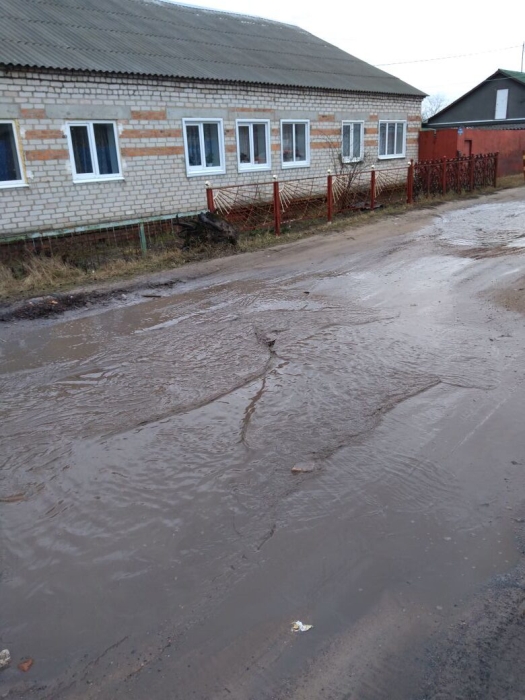 Жители Г. Клинцы жалуются на плохое состояние дороги по ул. Монтажников