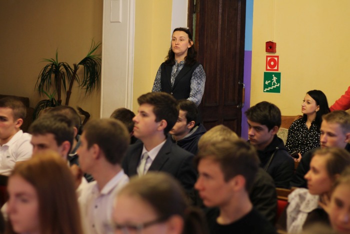 В городе Клинцы состоялся круглый стол «Здоровая молодежь – здоровая нация!»