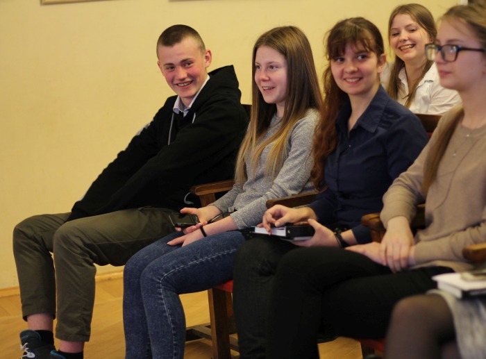 В городе Клинцы состоялся круглый стол «Здоровая молодежь – здоровая нация!»