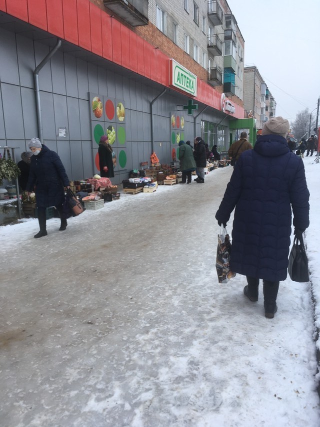 Клинчане жалуются на обледеневшие тротуары