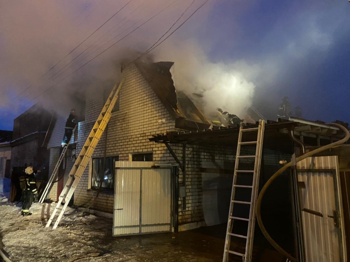 В жилом доме в Клинцах произошел пожар