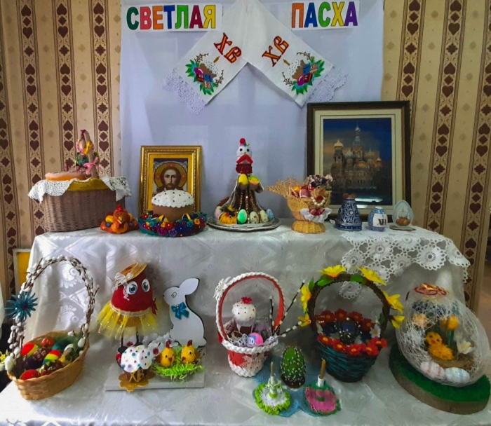 В Клинцовском районе прошла выставка декоративно-прикладного творчества «Светлая Пасха»