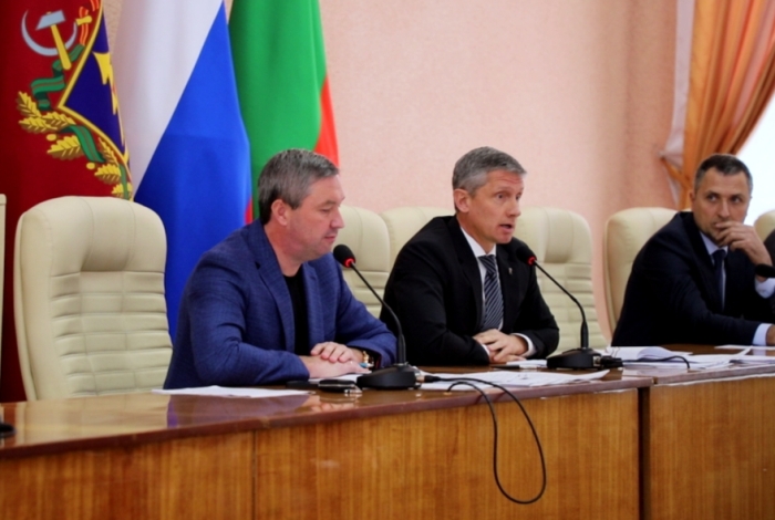 Организация работы Клинцовской горадминистрации вызвала вопросы у депутатов