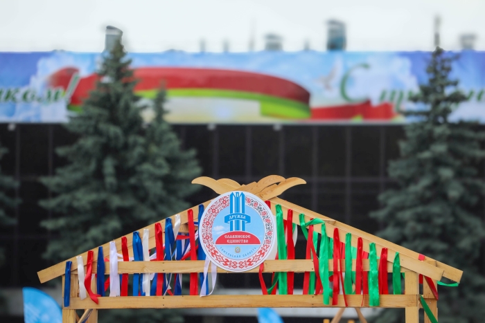 80 метровый пирог украсил международный фестиваль «Славянское единство-2025» в Гомеле