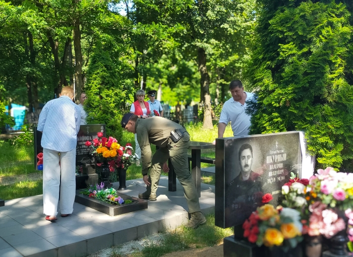 Памяти Валерия Шкурного
