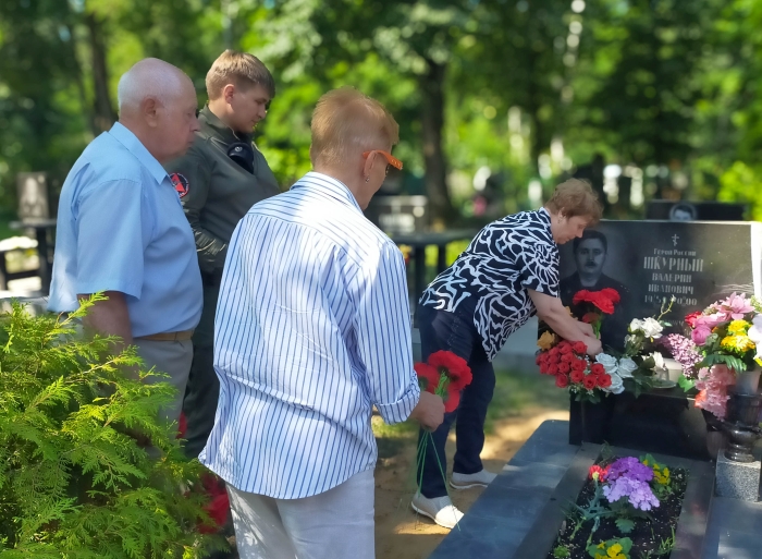 Памяти Валерия Шкурного