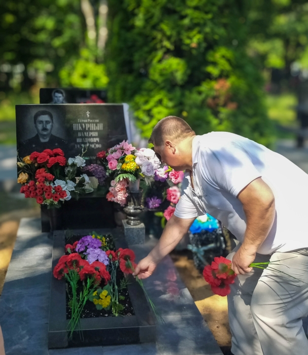 Памяти Валерия Шкурного