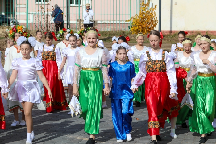 В обновляемом парке имени В.И. Ленина прошёл первый концерт в честь Дня города и 82-й годовщины освобождения Клинцов 
