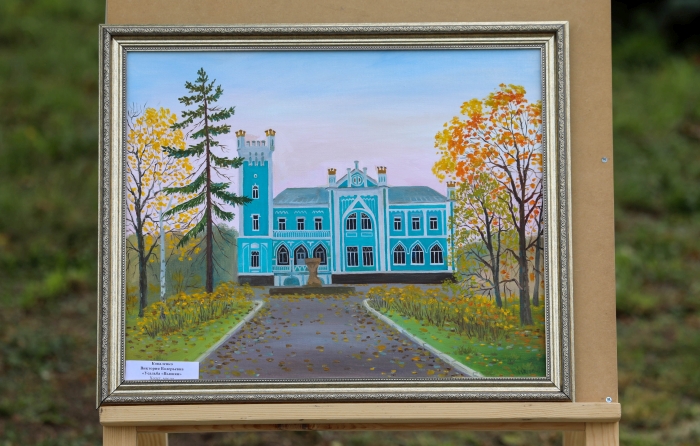 Возложение цветов к памятнику Основателям Клинцов - дань уважения тем, кто заложил основу города
