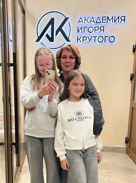 Юные Клинцовские вокалисты в «Академии Игоря Крутого»