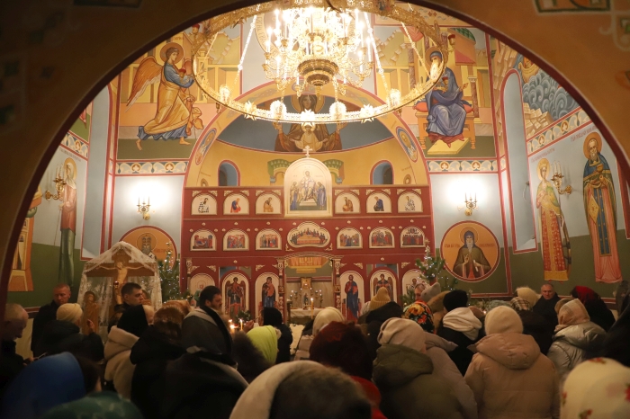 В Клинцовском районе встретили канун Рождества Великим повечерием и освящением кутьи