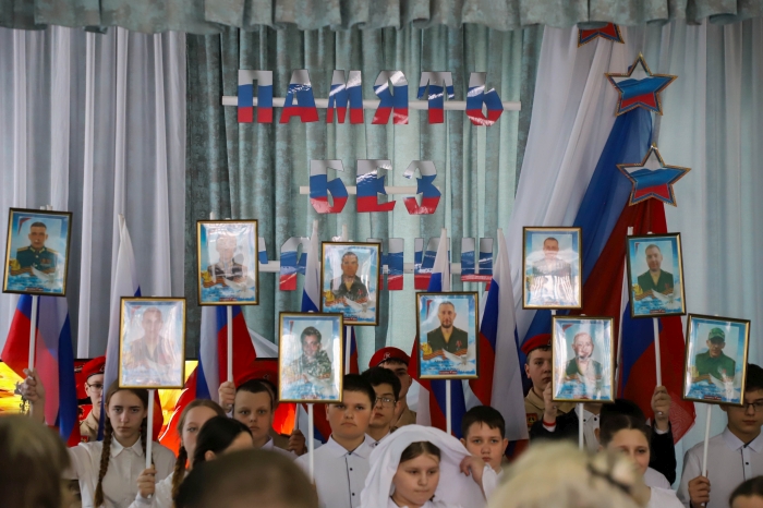 Память героев жива: в Клинцовском районе увековечили имена погибших земляков