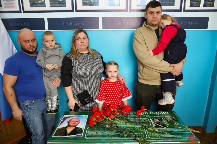 Память героев жива: в Клинцовском районе увековечили имена погибших земляков