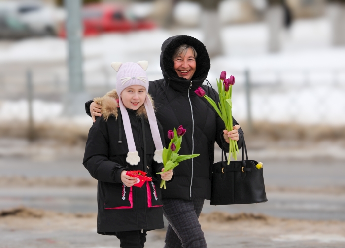«Весенний комплимент» для клинчанок в преддверии 8 Марта