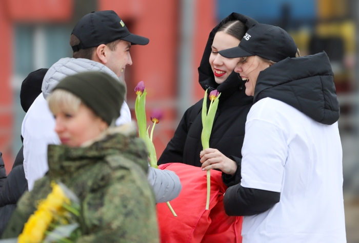 «Весенний комплимент» для клинчанок в преддверии 8 Марта