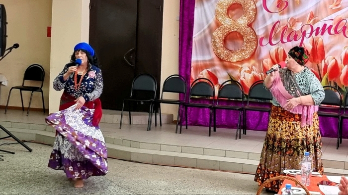 В Клинцовском районе прошла конкурсно–развлекательная  программа  «Самая обаятельная и привлекательная»