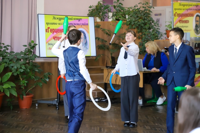 В Клинцах проходит VII международный фестиваль «Герценовские чтения»