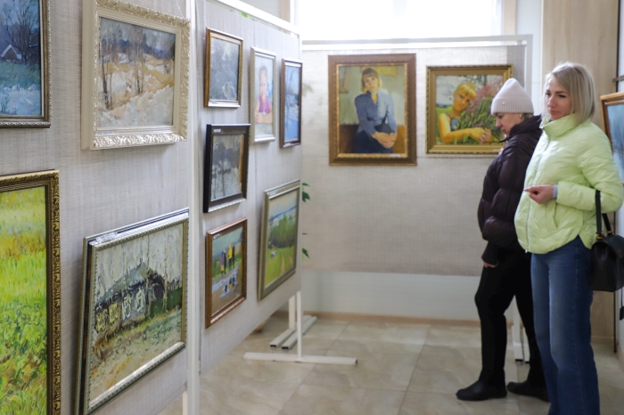 Вдохновение родным краем: новое выставочное пространство в Клинцах с работами Алексея Сивограка