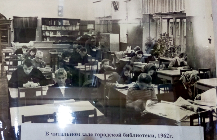 В Клинцовском краеведческом музее открылась выставка «Зажечь сердца – великое призванье»