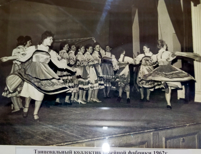 В Клинцовском краеведческом музее открылась выставка «Зажечь сердца – великое призванье»