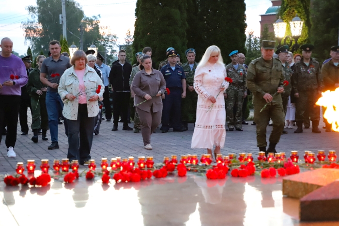 Рассвет скорби: в Клинцах прошла акция «Свеча Памяти»
