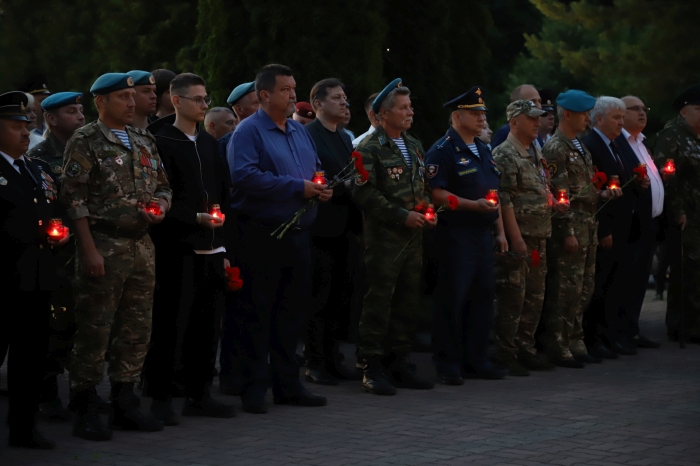 Рассвет скорби: в Клинцах прошла акция «Свеча Памяти»
