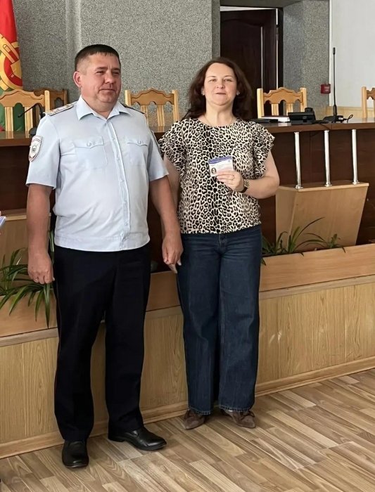 В МО МВД России «Клинцовский» вручили удостоверения членам Общественного совета и обсудили планы работы