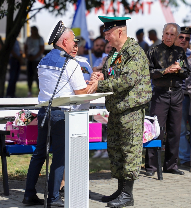 Клинцы чествуют моряков и ветеранов Военно-морского флота