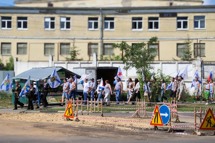Клинцы чествуют моряков и ветеранов Военно-морского флота
