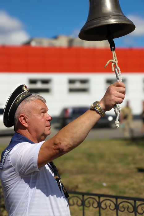 Клинцы чествуют моряков и ветеранов Военно-морского флота