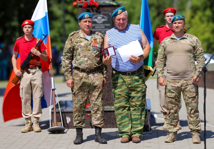 «Никто, кроме нас!» В Клинцах торжественно отметили День Воздушно-десантных войск