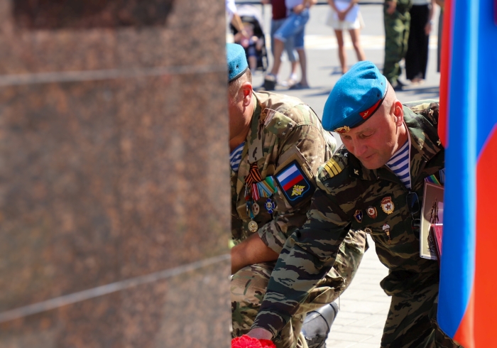 «Никто, кроме нас!» В Клинцах торжественно отметили День Воздушно-десантных войск
