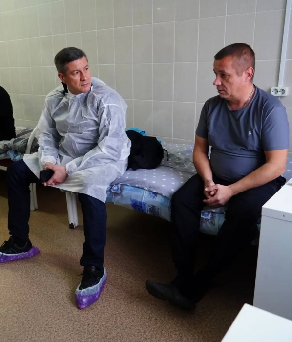 навестил пострадавших при атаке на автобус Москва — Новозыбков