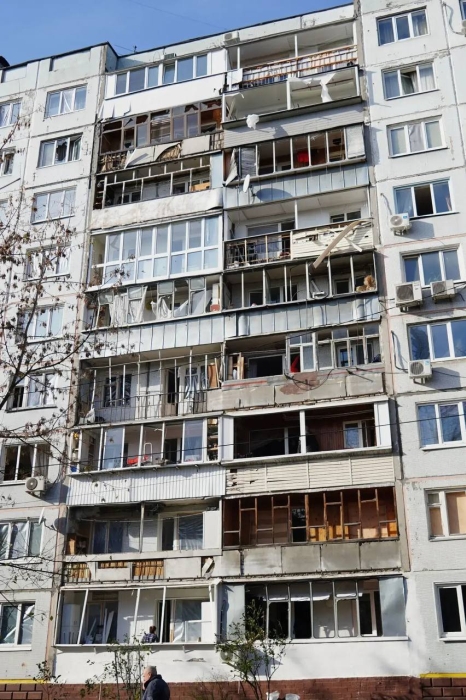 В Брянске устраняют последствия атаки БПЛА: повреждено около 200 квартир