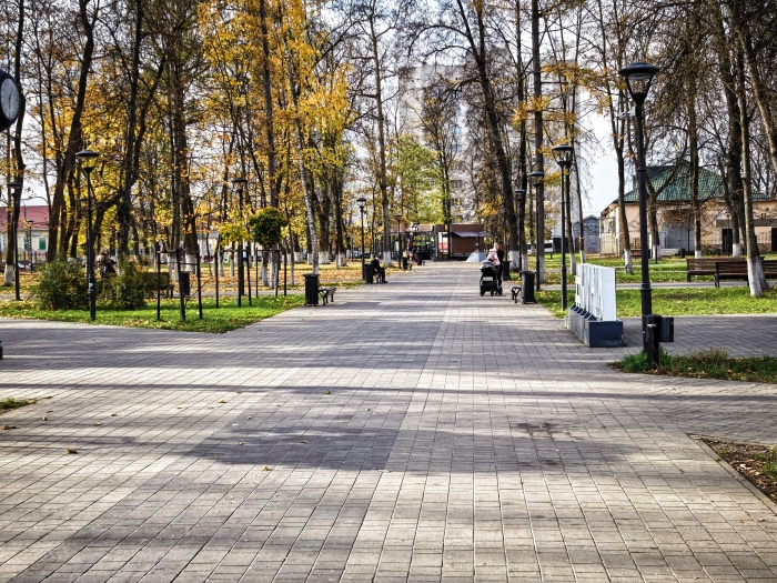 Осенние фотозарисовки: прогулка по парку имени В. Воровского в Клинцах