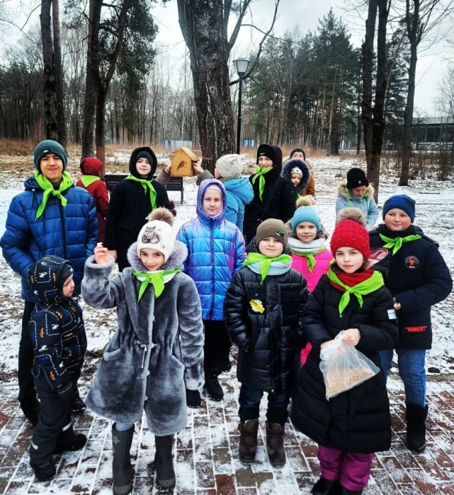 В Клинцах проходит экологическая акция «Покорми птиц зимой»
