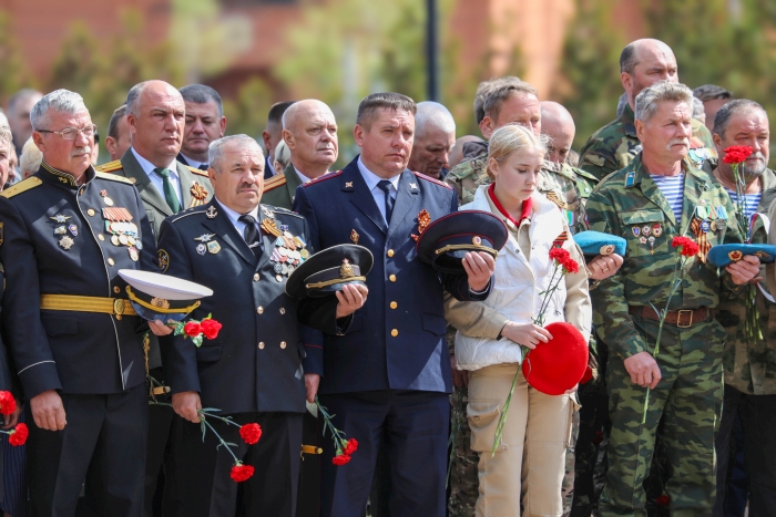В Клинцах состоялся митинг-концерт «Была весна-весна Победы» и автопробег